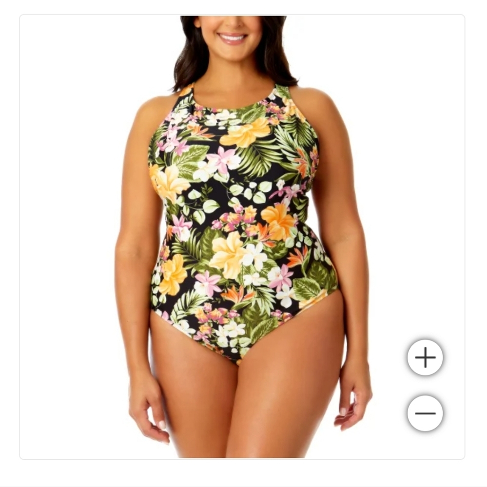 New with Tags Hurley Ladies' Swimsuit Size XXL